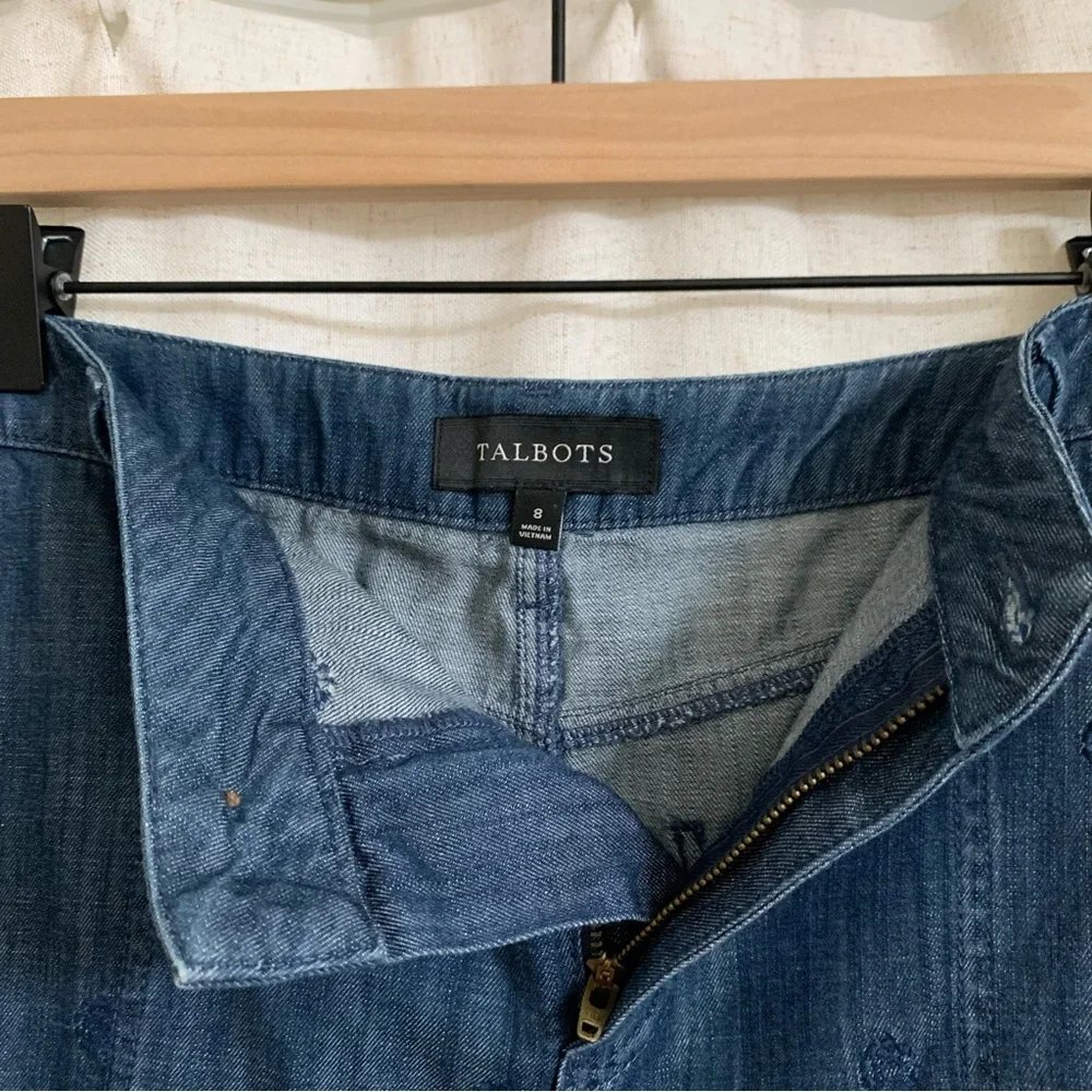 Talbots Lightweight Embroidered Denim Pencil Skirt 8 - Picture 4 of 5